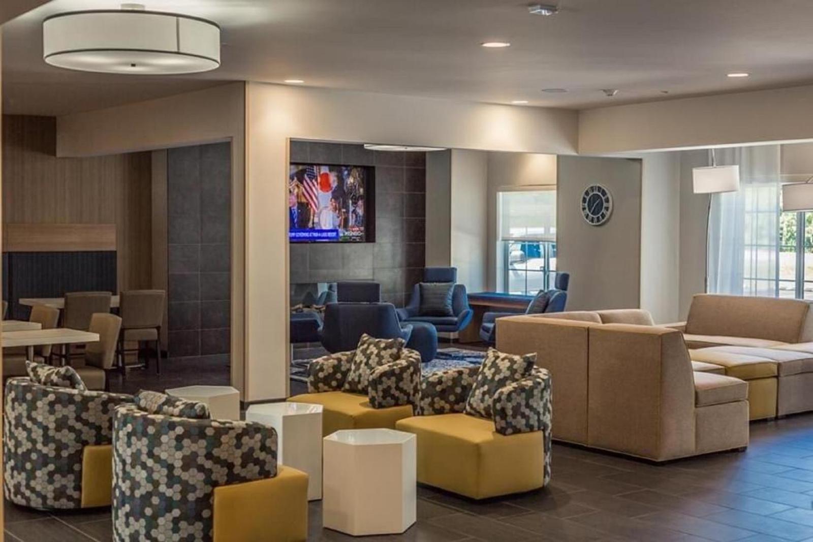 Microtel Inn & Suites by Wyndham Amsterdam Main image 2